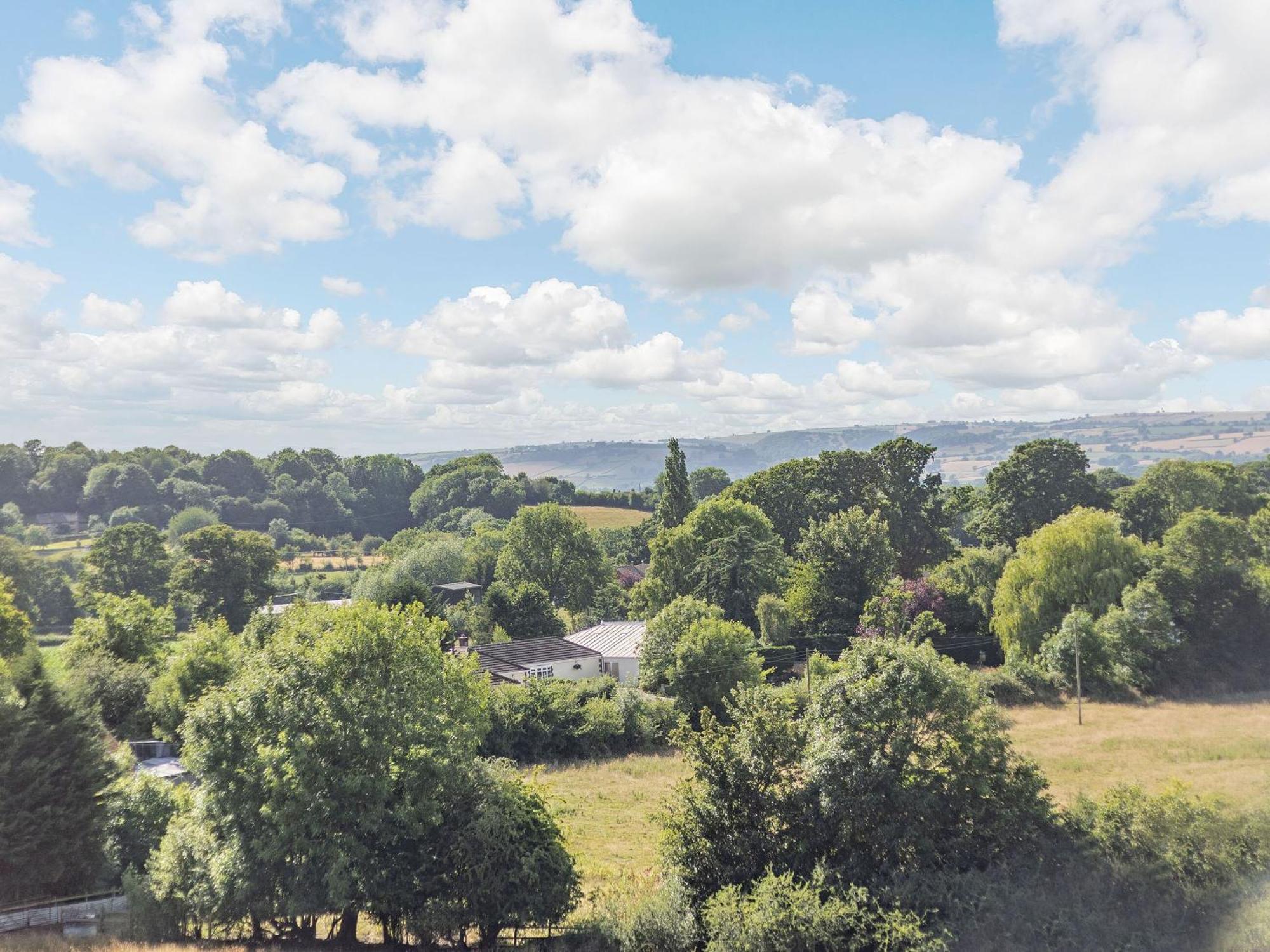 Elsies Cottage Pontesbury Bagian luar foto