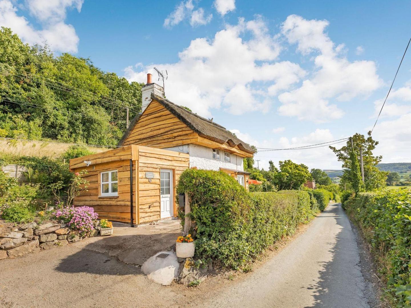 Elsies Cottage Pontesbury Bagian luar foto