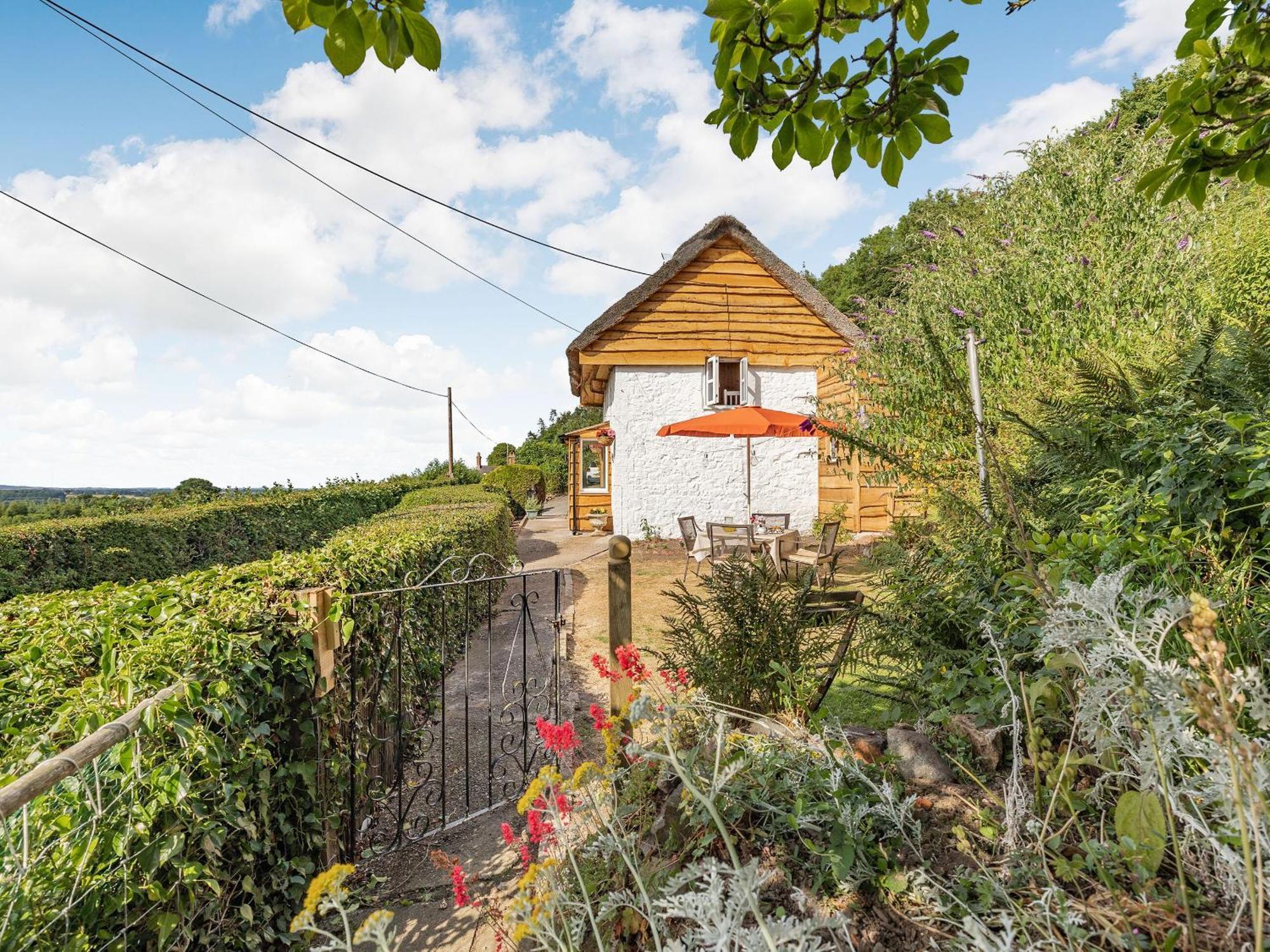 Elsies Cottage Pontesbury Bagian luar foto